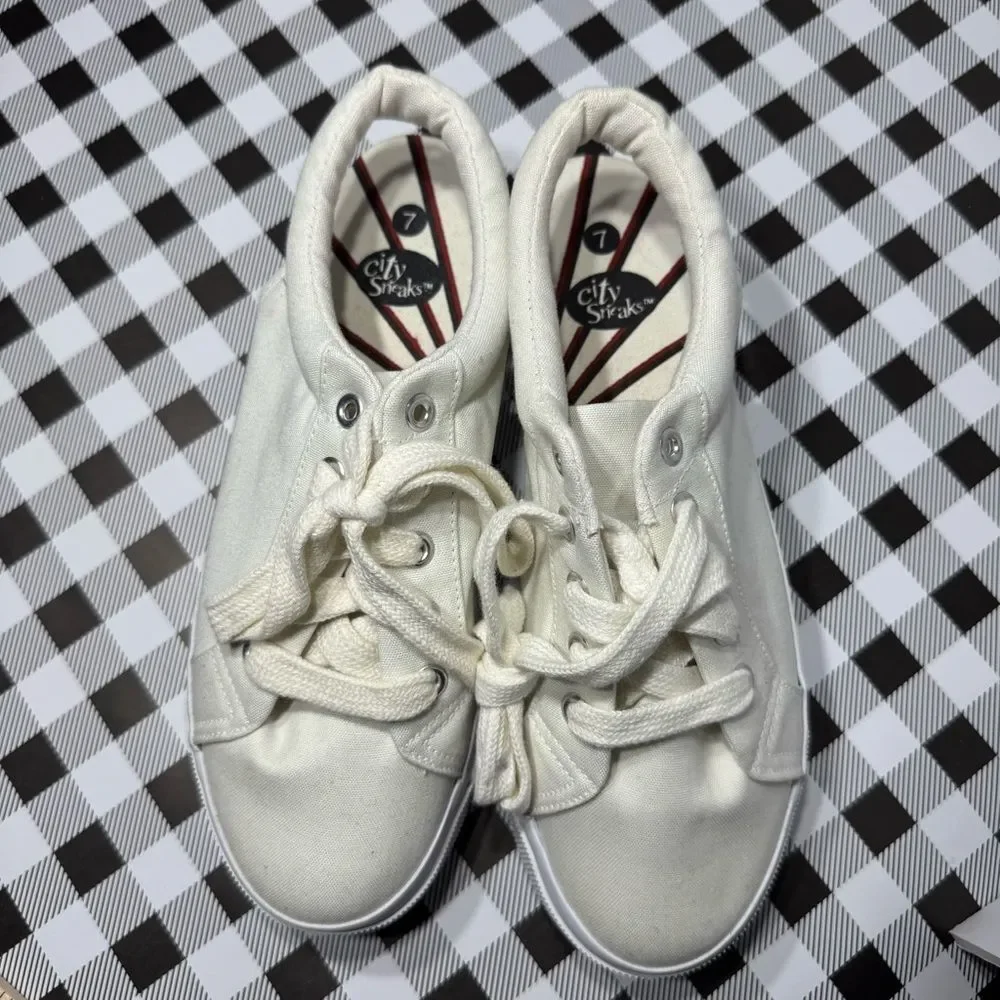City Sneaks White Platform Sneakers Size 7 | Y2K Casual Canvas Shoes - Picture 4 of 5